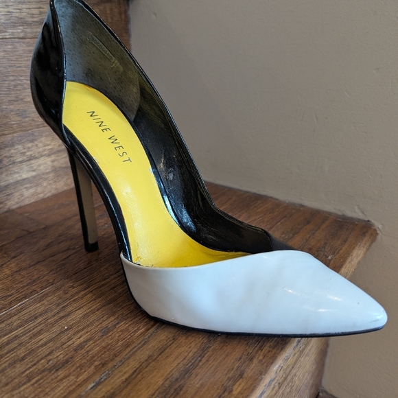 Nine West White and Black Patent Vegan Leather Stiletto Pumps Size 7 - Picture 10 of 14